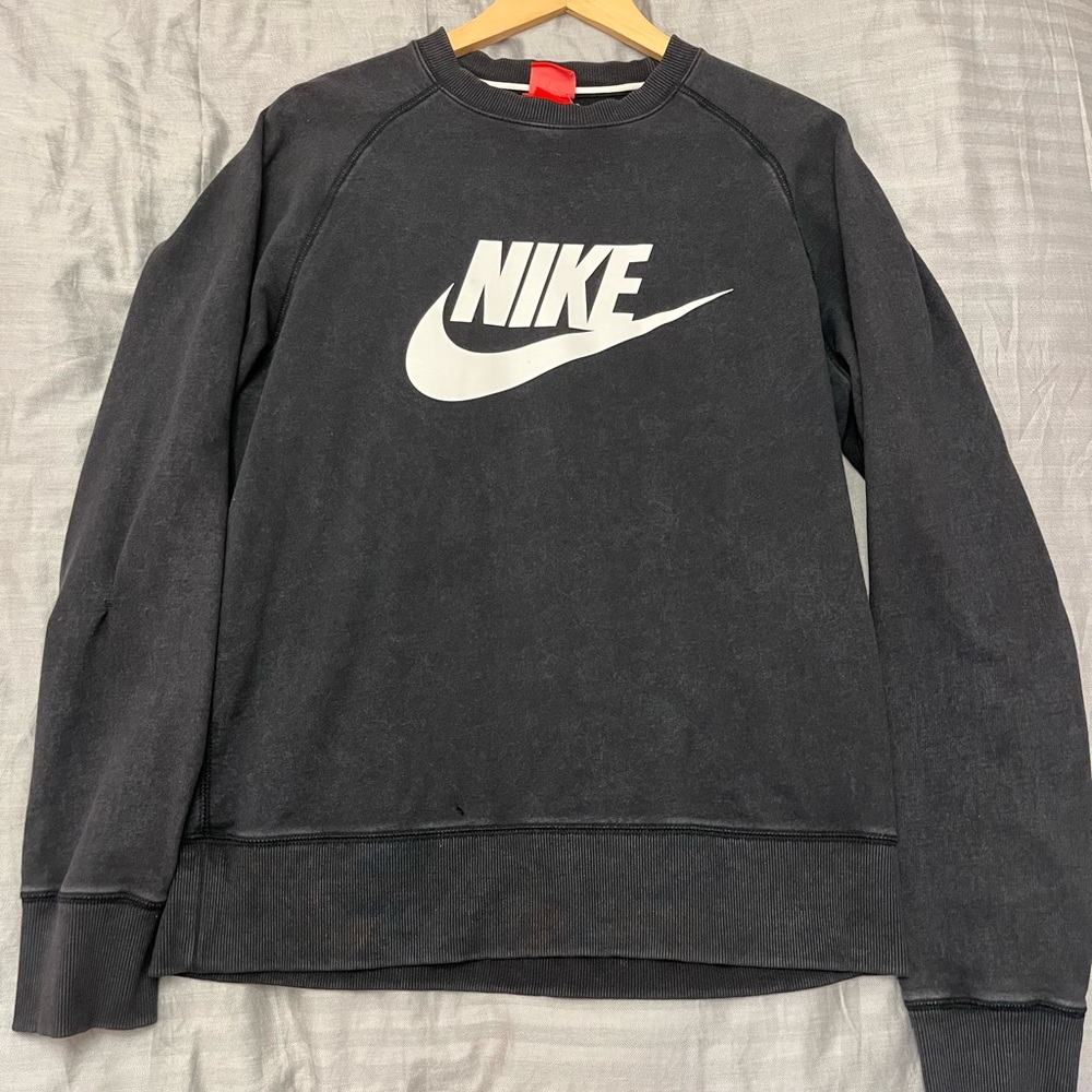Vintage Nike black / gray sweatshirt men’s Medium